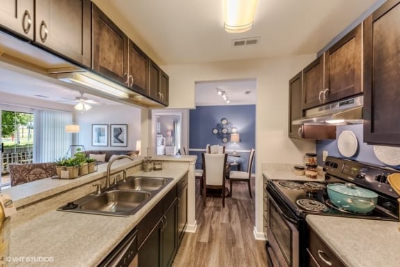 Efficient Appliances In Kitchen at Brittany Commons Apartments, Spotsylvania